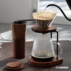 Пуровер Hario V60 02 Walnut стеклянный с деревянной подставкой, 176-66548