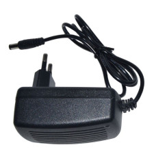 Блок питания 12В 2А 5.5x2.5 мм, по замерам 12.6В под нагрузкой, 153-66634